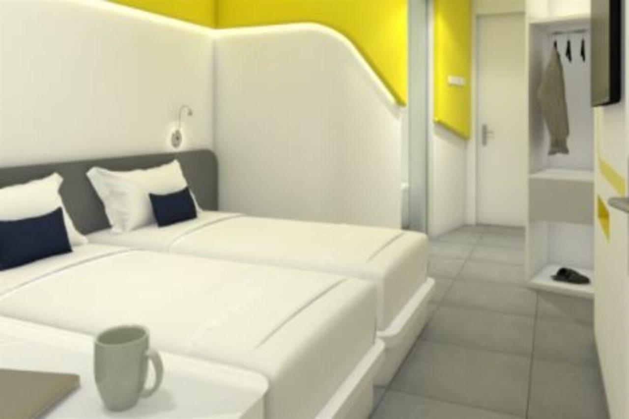 Yello Hotel Kuta Beachwalk Bali Exterior photo